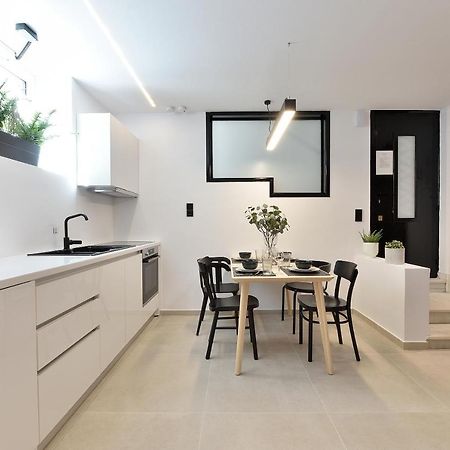 Phaedrus Living City Center Luxury Flat Skoufa Aten Exteriör bild