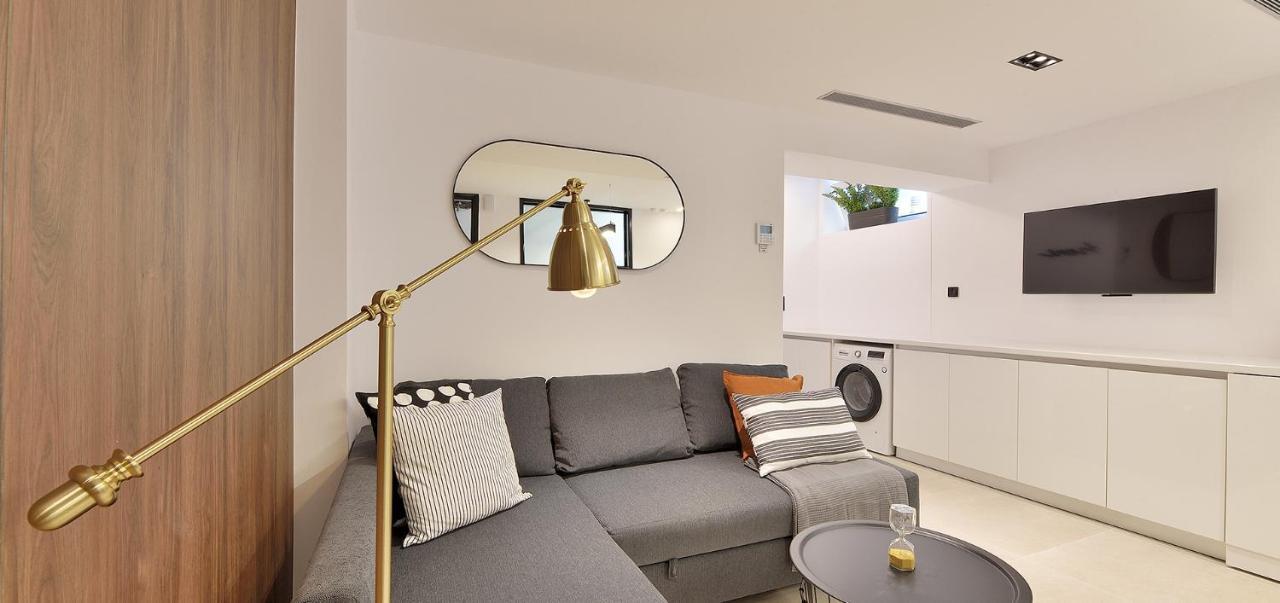 Phaedrus Living City Center Luxury Flat Skoufa Aten Exteriör bild